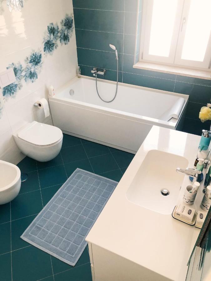 "La Casa Di Ale" Modern Suite Mondragone Eksteriør bilde